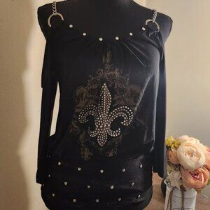 Chic Black Chain-Strap Top with Rhinestone Fleur-de-Lis